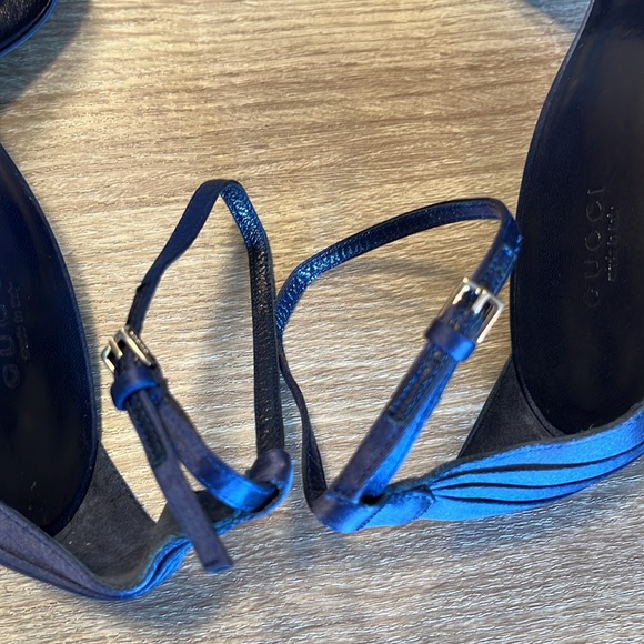 Authentic Gucci Blue Satin with Swarovski Crystal Sandals/Heels (Mismatch) - Picture 13 of 16